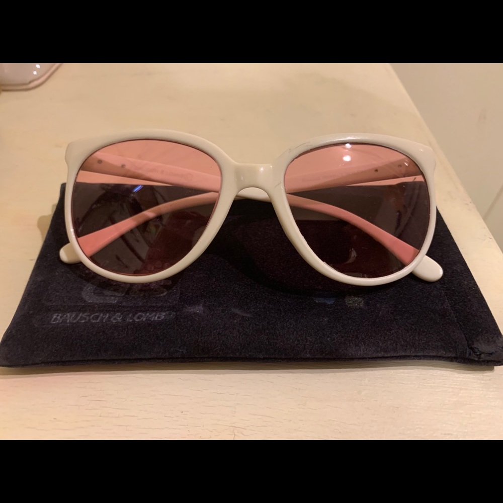 Vintage Ray Ban Cats 1000 sunglasses pink white